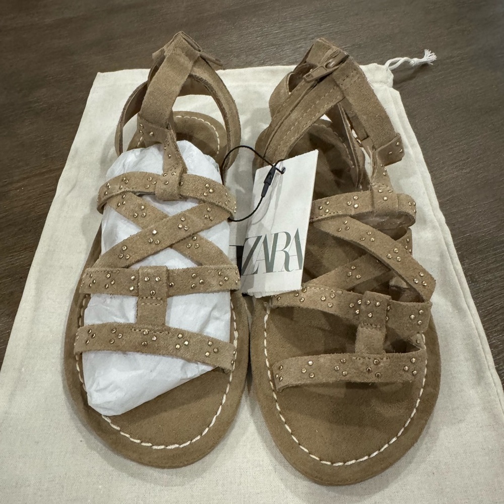 Zara Tan Gladiator Sandals with Strappy Design